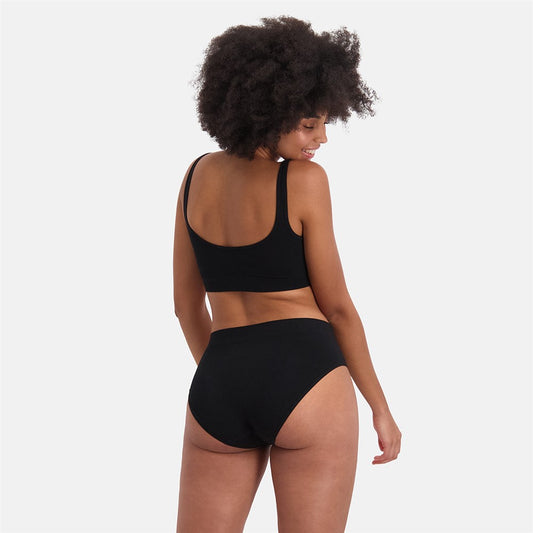 Belle Seamless Full Brief -saumattomat korkeavyötäröiset alushousut pehmeästä bambuviskoosisekoitteesta.