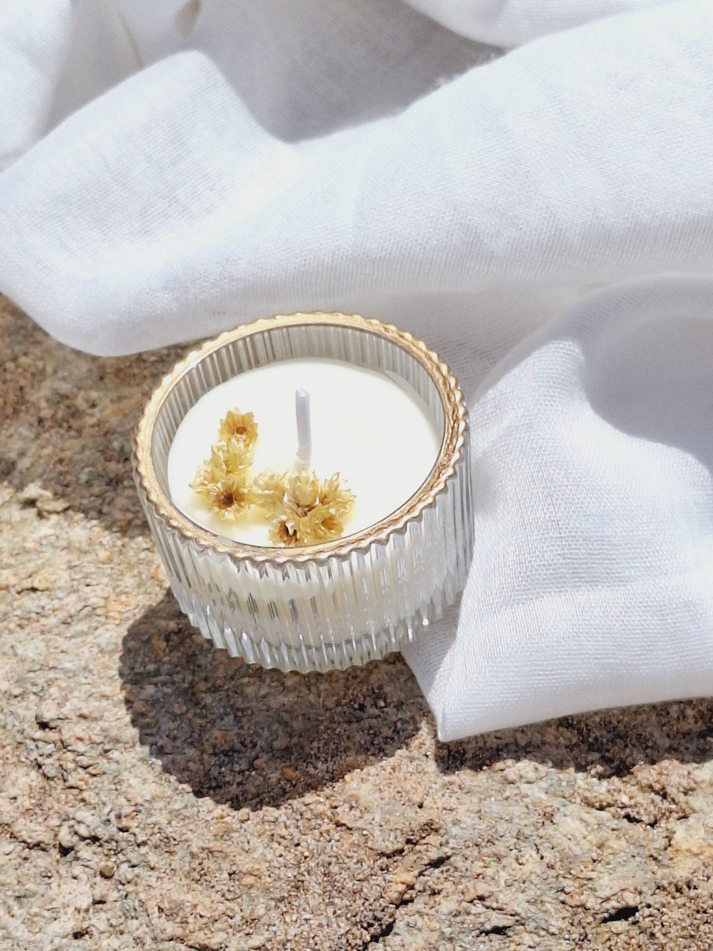 Käsintehty soijavahakynttilä lasipurkissa, sweet orange- ja salvia-eteerinen tuoksu, puuvillasydän