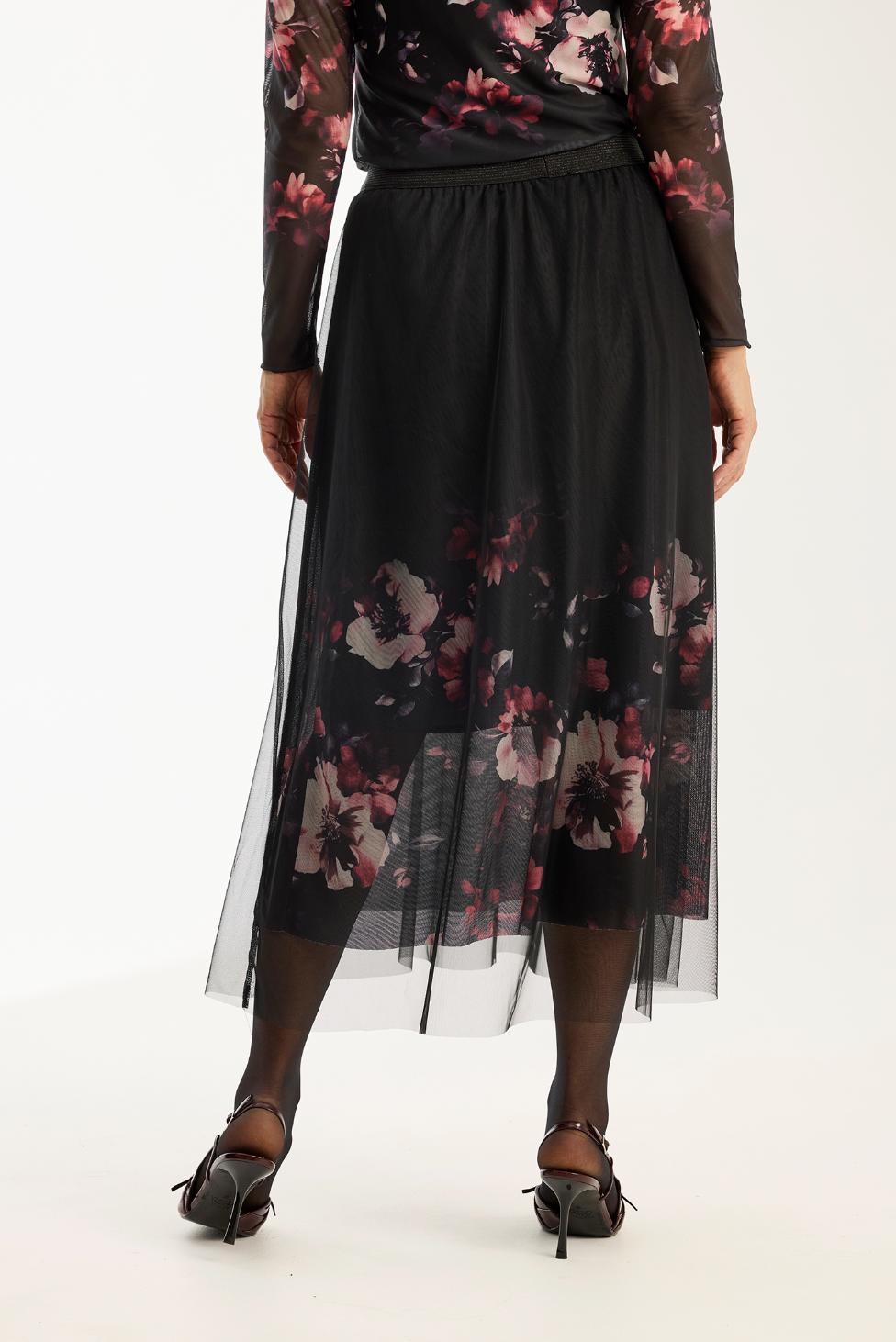 Rose-hame iN FRONT, kevyt ja ilmava hame, joustava vyötärö ja kaunis kukkakuosi helmassa – naisellinen ja monikäyttöinen hame.