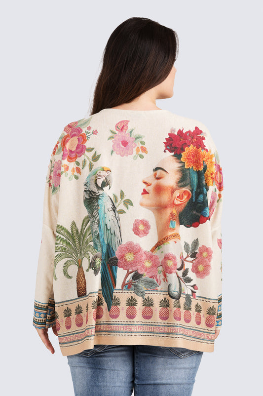 Frida Papukaija – Kotirouva, värikäs paita eri kuviolla selkäpuolella, kultaiset tehosteet ja V-pääntie.