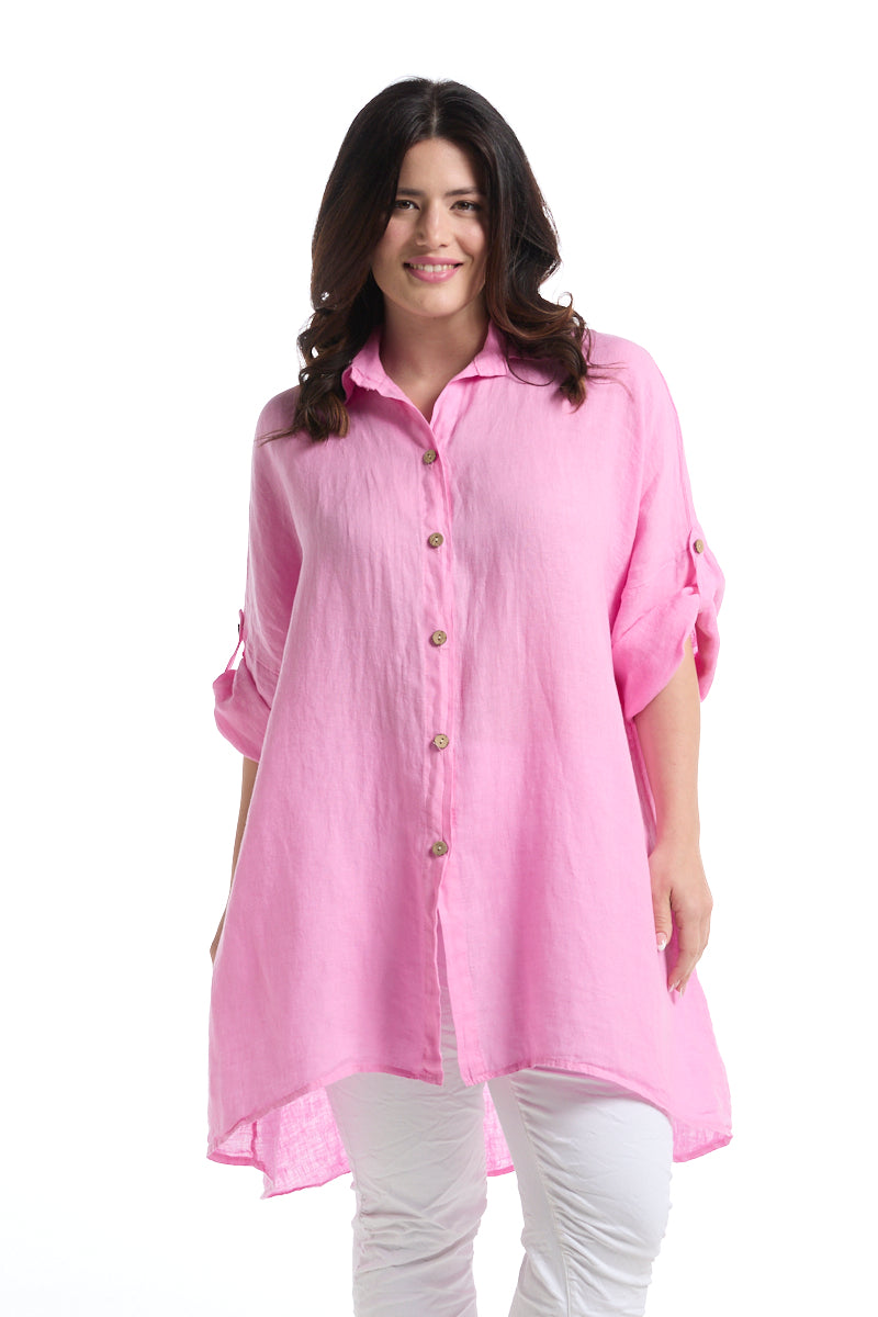 Naisten Jassu-pellavapaita vaaleanpunaisena, kevyt ja hengittävä, täyspitkä nappilista, säädettävät 3/4-hihat tampilla, pyöristetty helma, monikäyttöinen tunika tai pusero, yhden koon malli 42–52.