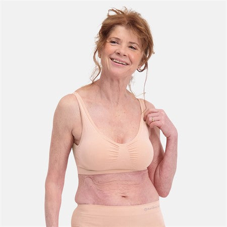 Fleur Padded Bra -kaarituettomat bamburintaliivit irrotettavilla toppauksilla ja hienovaraisella ribbineuloksella.