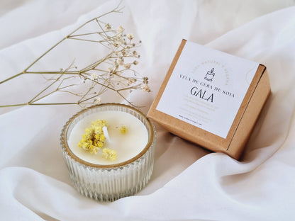 Käsintehty soijavahakynttilä lasipurkissa, sweet orange- ja salvia-eteerinen tuoksu, puuvillasydän