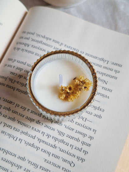 Käsintehty soijavahakynttilä lasipurkissa, sweet orange- ja salvia-eteerinen tuoksu, puuvillasydän