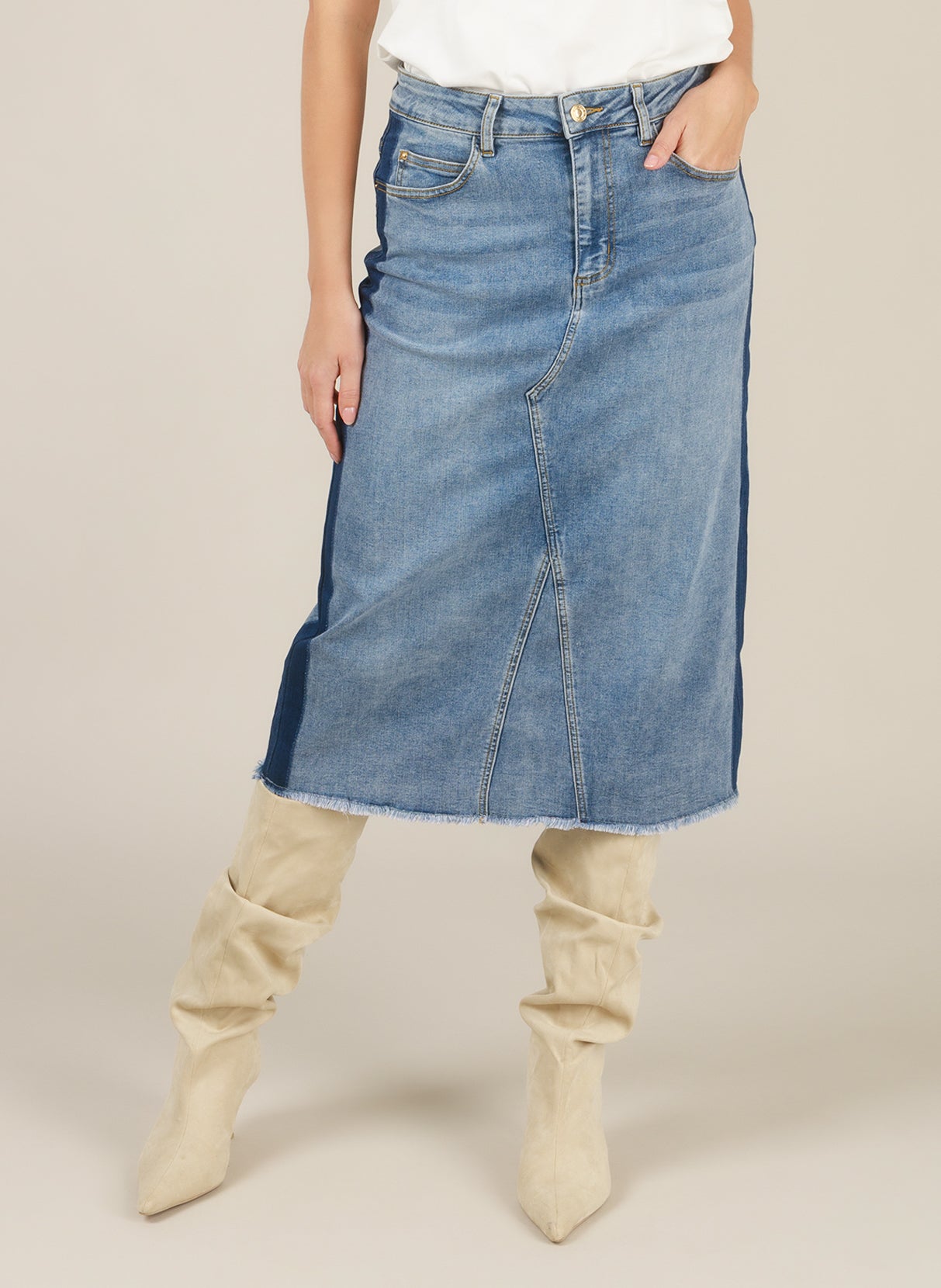 Iris farkkuhame slim fit, bleached wash, joustava denim-hame polven yläpuolelle