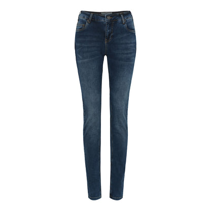 Junica-farkut Soulmate, klassiset ja istuvat farkut kapeilla lahkeilla – mukavat ja monikäyttöiset farkut arkeen.