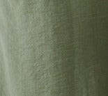 Naisten Pauliina-pellavahousut, suorat lahkeet, sivutaskut, koristeelliset napit edessä, joustava kuminauhavyötärö takana, yhden koon malli 40–44.