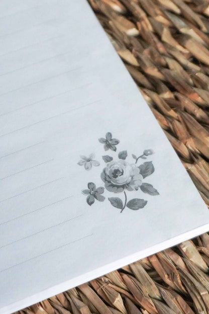 Kukkakuosinen A5 muistikirja, romanttinen design, My Notes, vihko muistiinpanoihin, kaunis ja käytännöllinen