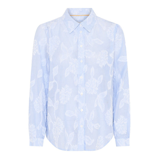 Hempeän sininen kevätpaita valkoisilla raidoilla ja kukkakuviolla.