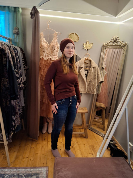 Niccolei 100% merinovilla poolokauluspaita