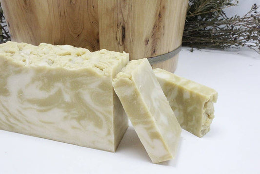 Oliivi-argan palasaippua, hoitava ja ihanasti tuoksuva saippuapala.