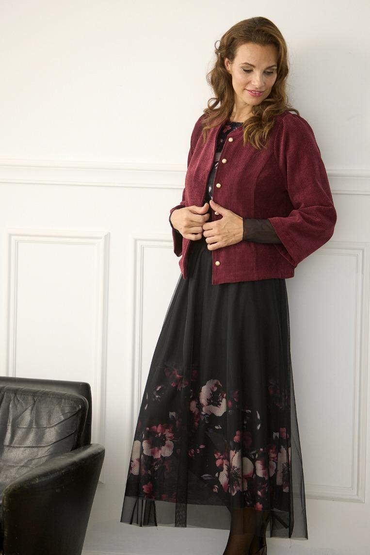 Rose-hame iN FRONT, kevyt ja ilmava hame, joustava vyötärö ja kaunis kukkakuosi helmassa – naisellinen ja monikäyttöinen hame.