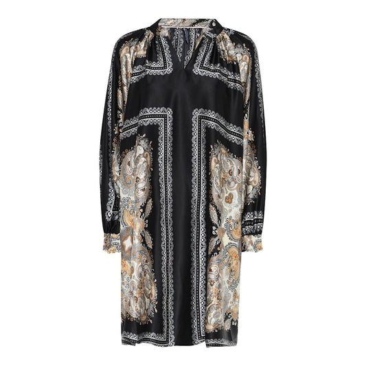 Universe 1 -mekko Soulmate – musta satiinimekko etnisellä kuosilla ja V-pääntiellä