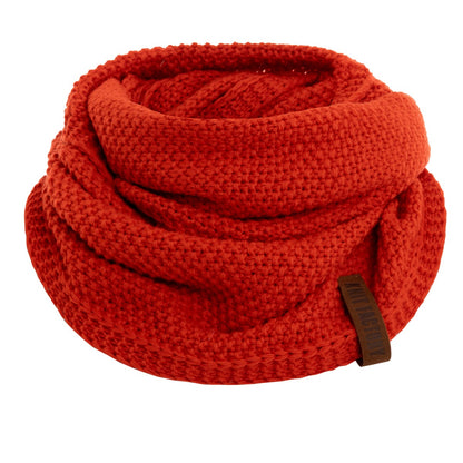 Coco Infinity huivi Knit Factory: kaunis, pehmeä ja lämmin huivi kylmeneviin iltoihin. 