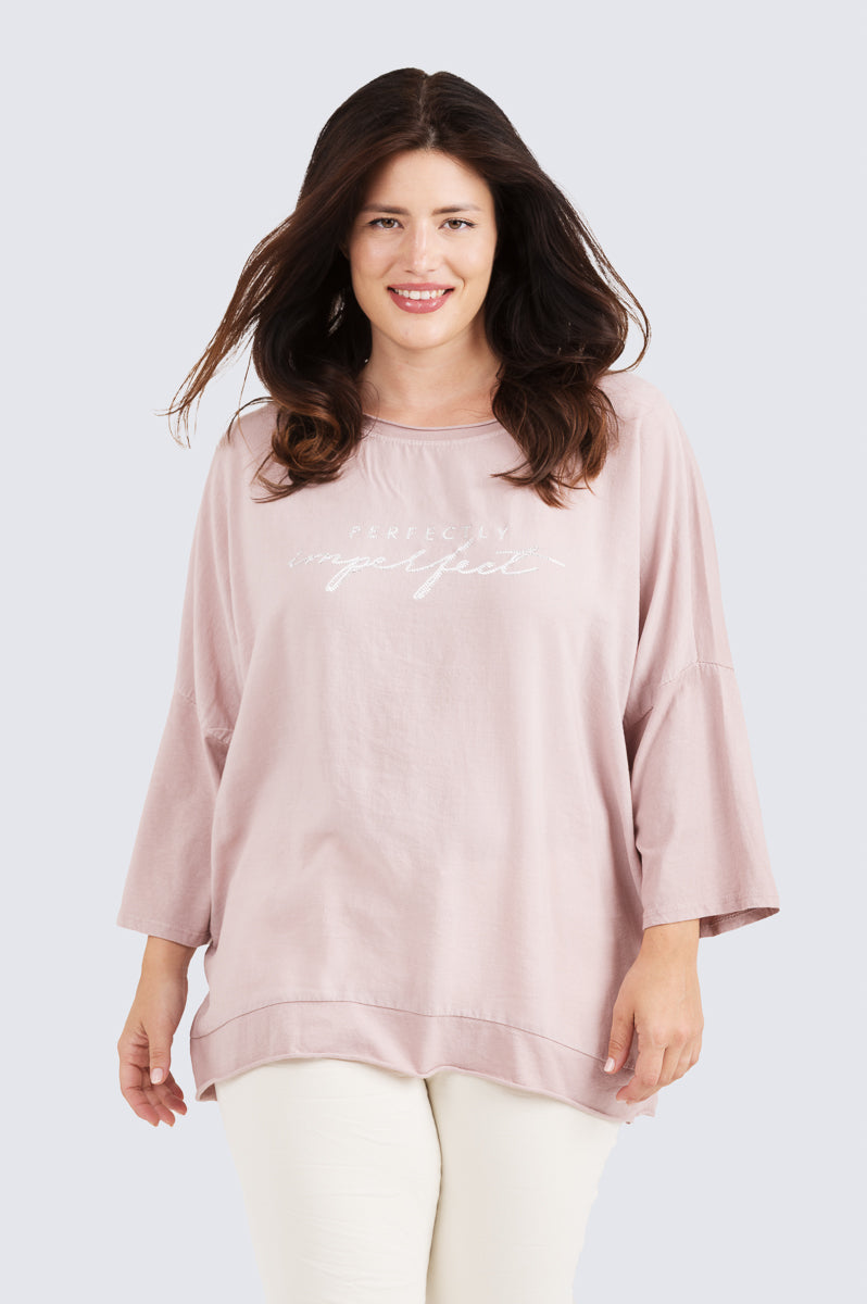 Perfectly Imperfect pitkähihainen pusero – pellava-viskoosi etuosa, puuvillatrikoo hihat ja kimaltava teksti