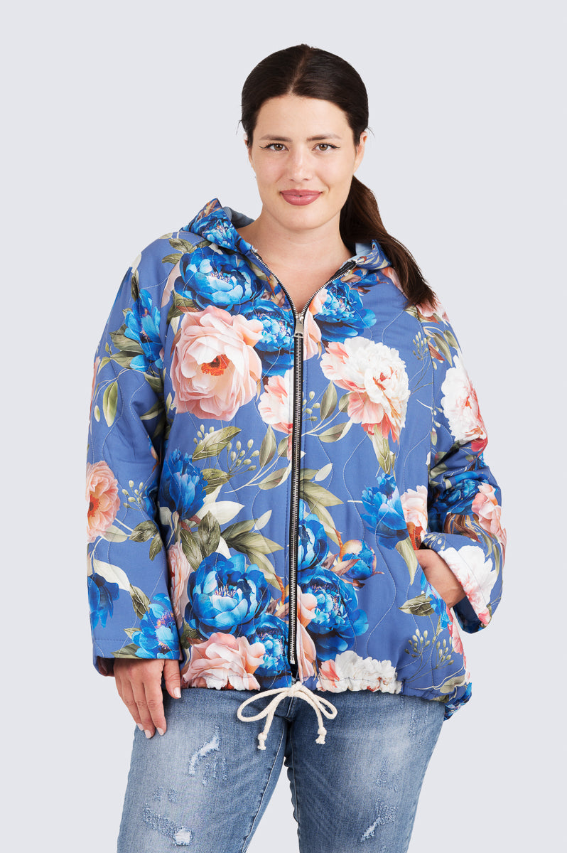 Salme-tikkitakki Ruusu Kotirouva – kevyt kukkakuosinen tikkitakki hupulla ja vetoketjulla